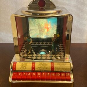 Rare 2002 Mr Christmas Jukebox for the Holiday Gold labels rock Tested